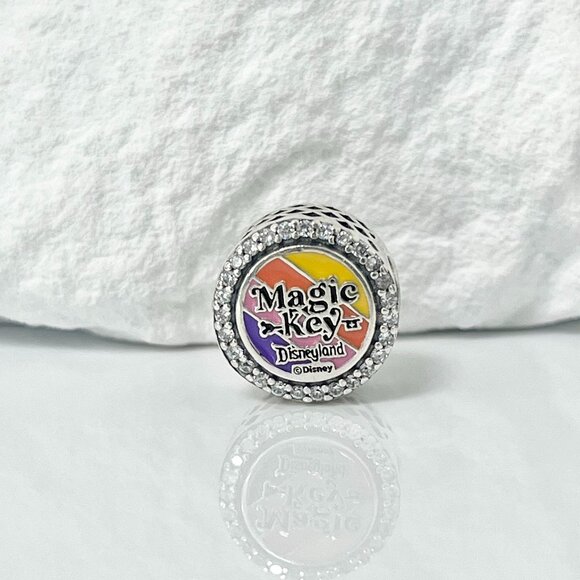 Pandora Disneyland Fantasy Castle Bead Charm S925 Silver Charm - Picture 2 of 3